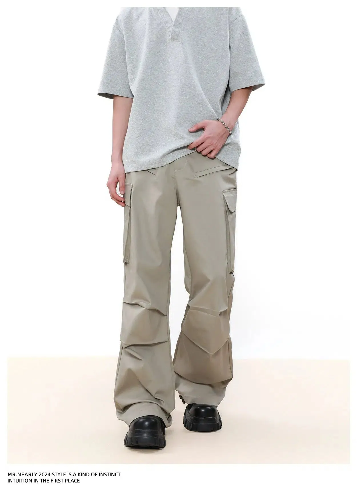 Multi-Pocket Pleats Cargo Pants
