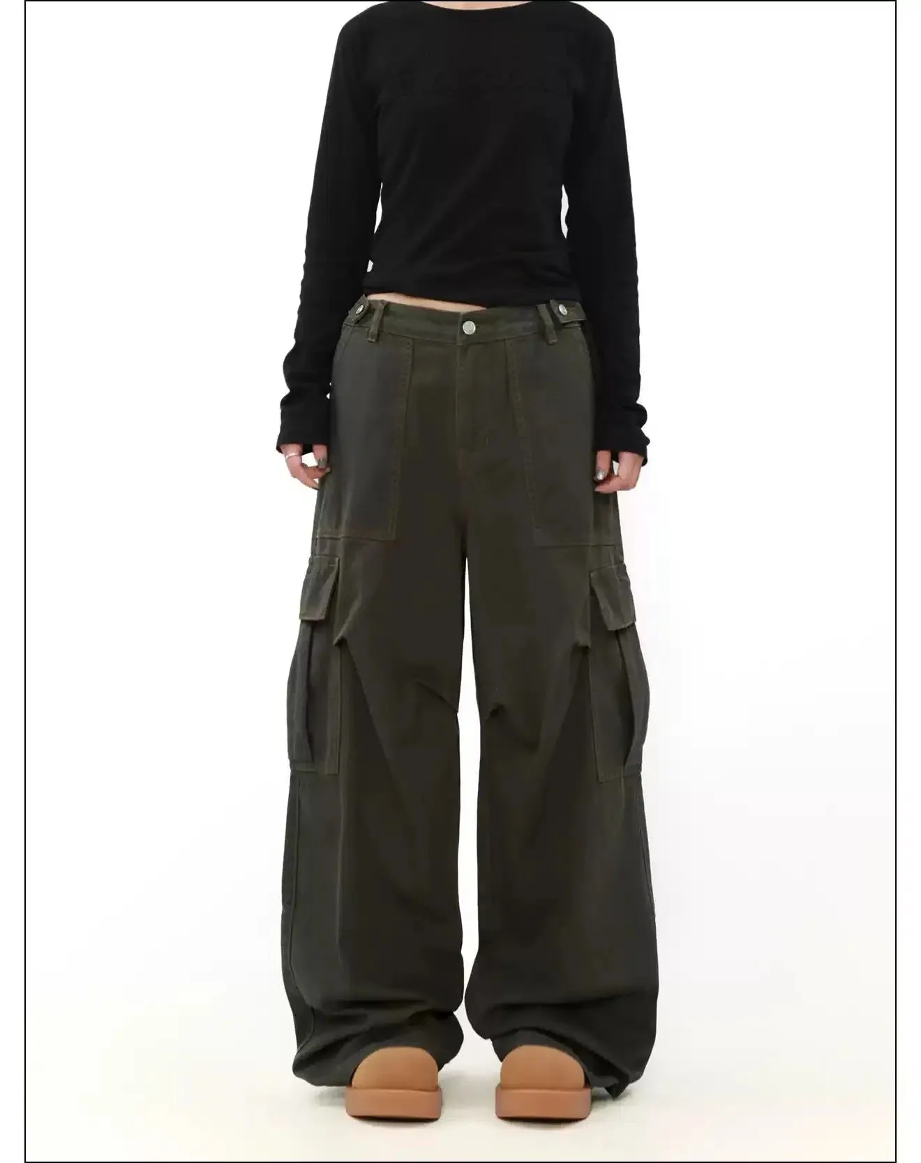 Pleated Wide Fit Cargo Pants
