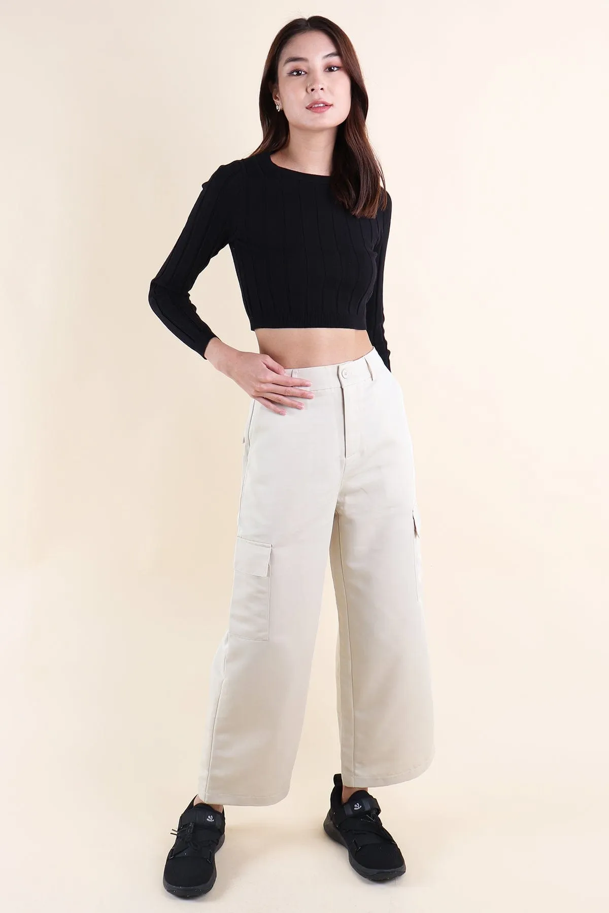 RAIDER CARGO PANTS IN ECRU