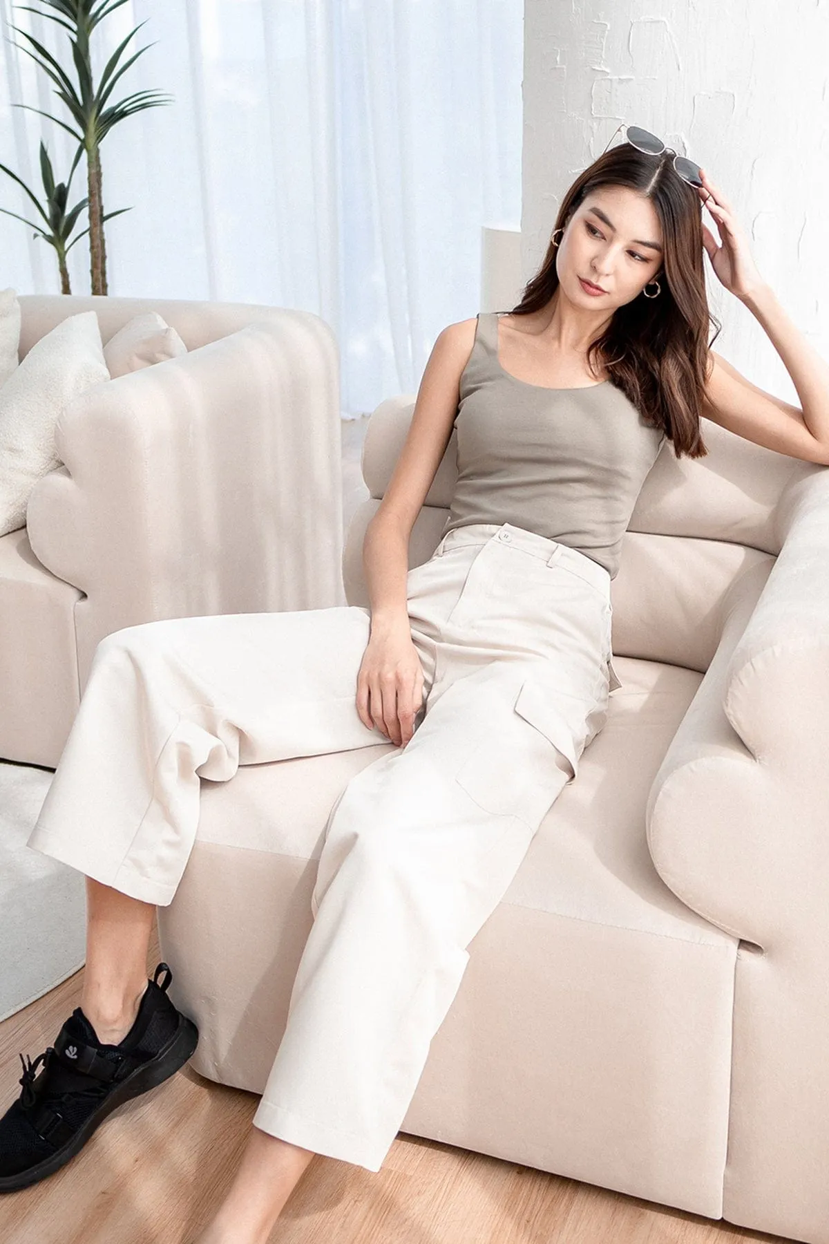 RAIDER CARGO PANTS IN ECRU