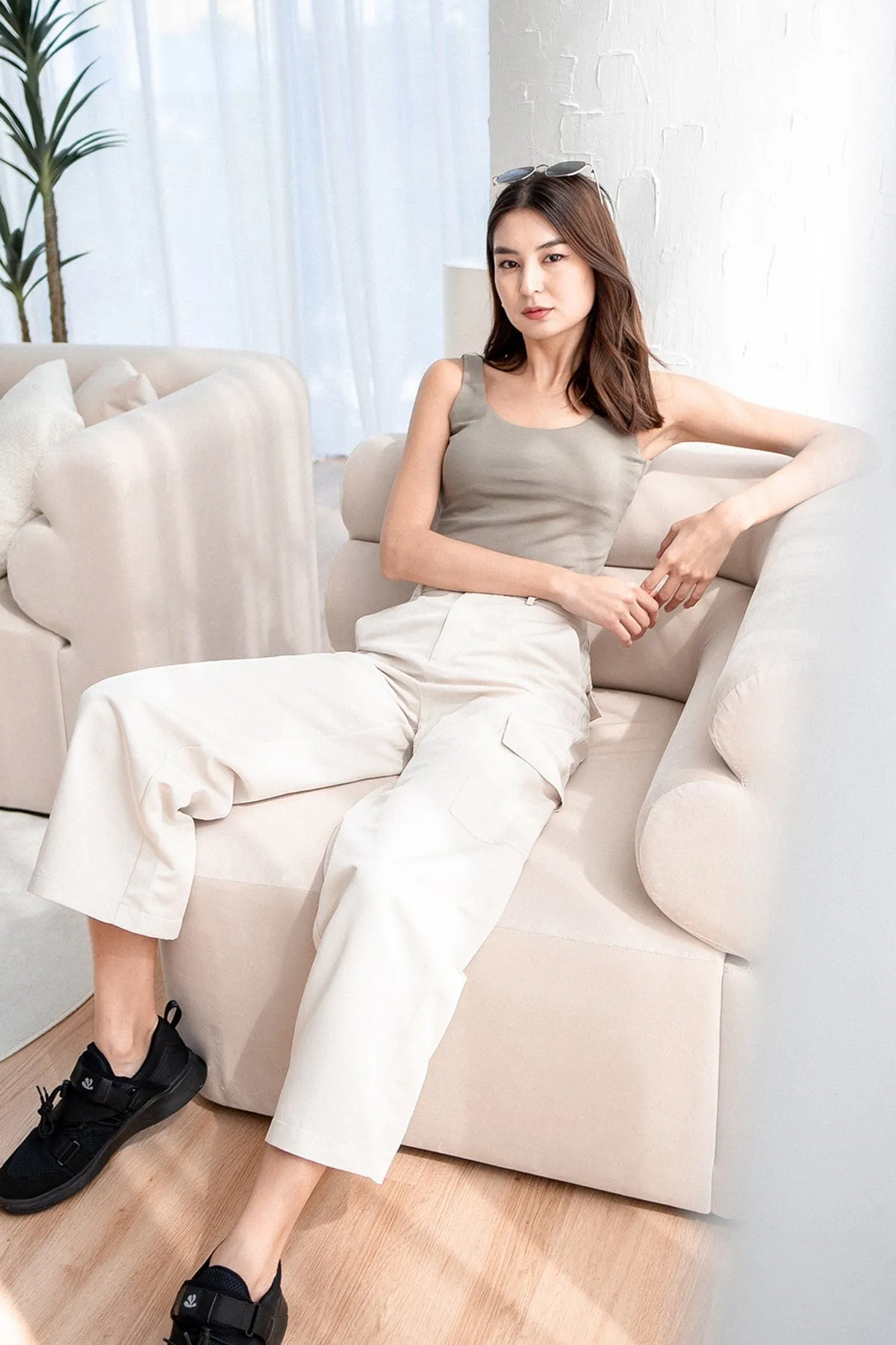 RAIDER CARGO PANTS IN ECRU
