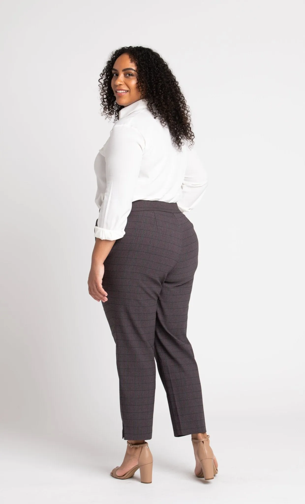 Roz & Ali Millennium Wine Plaid Pull On Ankle Pants - Plus